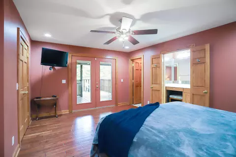Bedroom - 1386 Boatwright Trl, Murray, KY 42071 photo 2 of 9