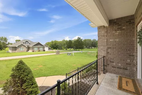 64 Drew Dr, Murray, KY 42071 photo 3