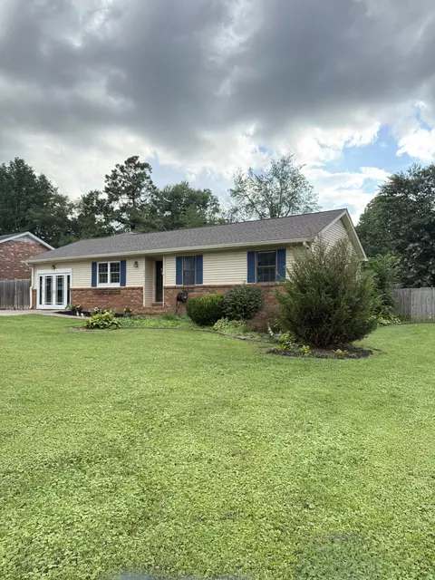 Exterior - 802 Broad St, Murray, KY 42071 photo 2 of 5