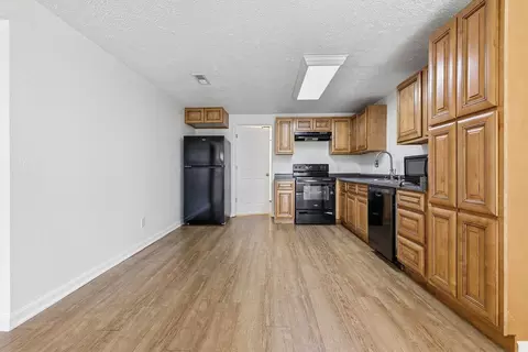 Kitchen - 1326 Diuguid Dr, Murray, KY 42071 photo 3 of 10