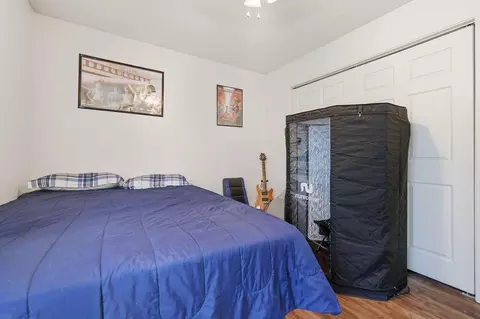 Bedroom - 1326 Diuguid Dr, Murray, KY 42071 photo 6 of 8