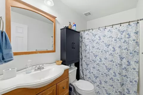 Bath - 1326 Diuguid Dr, Murray, KY 42071 photo 4 of 6