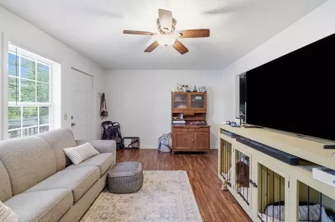 Living - 1326 Diuguid Dr, Murray, KY 42071 photo 4 of 6
