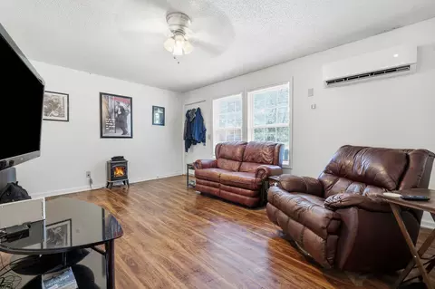 Living - 1326 Diuguid Dr, Murray, KY 42071 photo 5 of 6