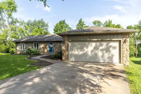 301 Atwood Dr, Lexington, KY 40515