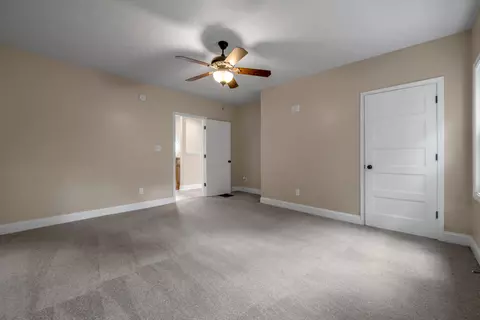 Bedroom - 218 E Second St, Frankfort, KY 40601 photo 6 of 9