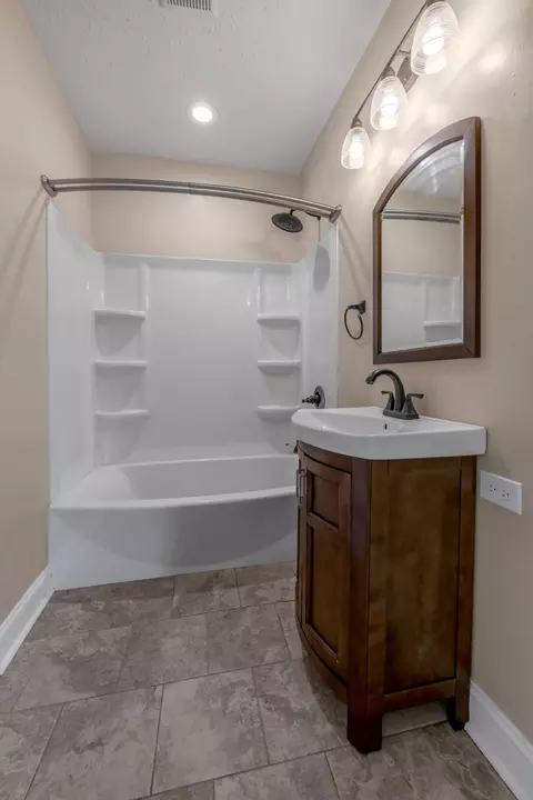 Bath - 218 E Second St, Frankfort, KY 40601 photo 3 of 5