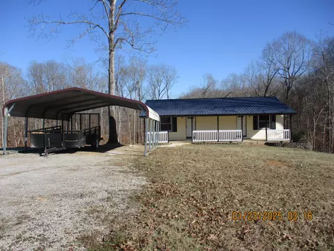 2306 Rockcastle Rd, Cadiz, KY 42211