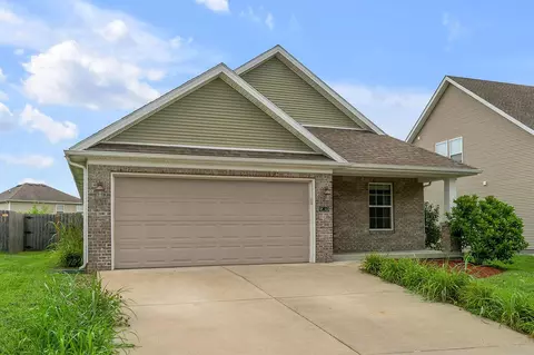 Exterior - 161 Sutton Pl Blvd, Georgetown, KY 40324 photo 3 of 7