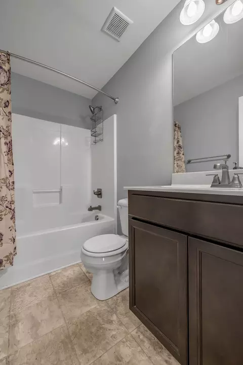Bath - 161 Sutton Pl Blvd, Georgetown, KY 40324 photo 4 of 4