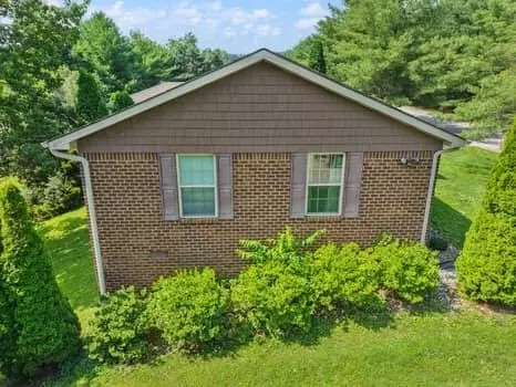 201 Pinecrest Ct, Berea, KY 40403 photo 43
