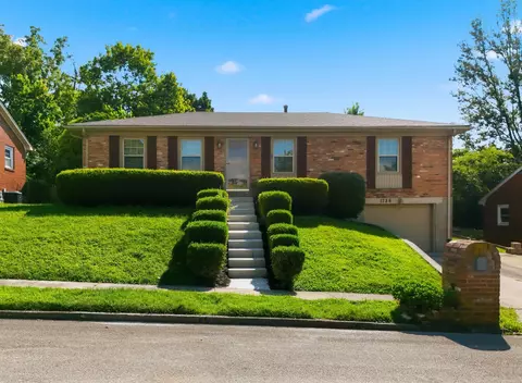 1736 Gleneagles Dr, Lexington, KY 40505