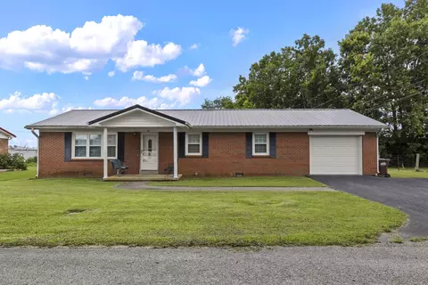 79 Pine St, Crab Orchard, KY 40419