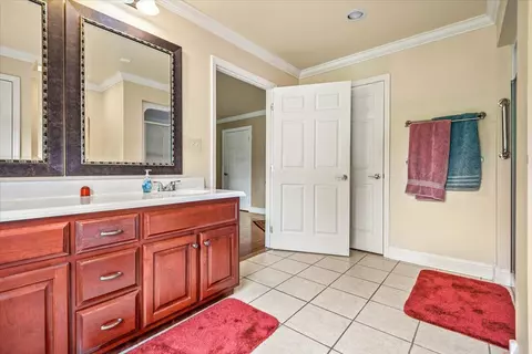 Bath - 91 Earl Angel Rd, Corbin, KY 40701 photo 2 of 3
