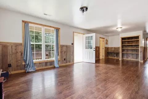 Living - 82 Hansen Rd, Pine Knot, KY 42635 photo 1 of 4