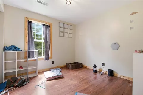 Bedroom - 82 Hansen Rd, Pine Knot, KY 42635 photo 3 of 4