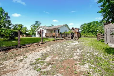 Exterior - 82 Hansen Rd, Pine Knot, KY 42635 photo 8 of 12