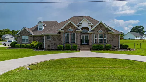 173 Elwood Gordon Dr, Benton, KY 42025