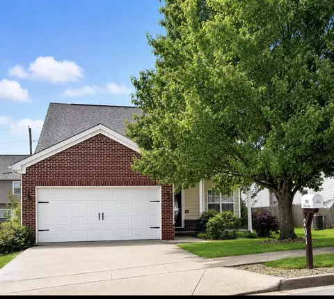 201 Christa Ln, Nicholasville, KY 40356