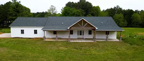 Exterior - 226 Douglas Rd, Murray, KY 42071 photo 9 of 10