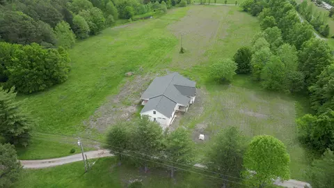 View/Area - 226 Douglas Rd, Murray, KY 42071 photo 2 of 5
