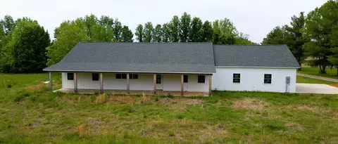 Exterior - 226 Douglas Rd, Murray, KY 42071 photo 10 of 10