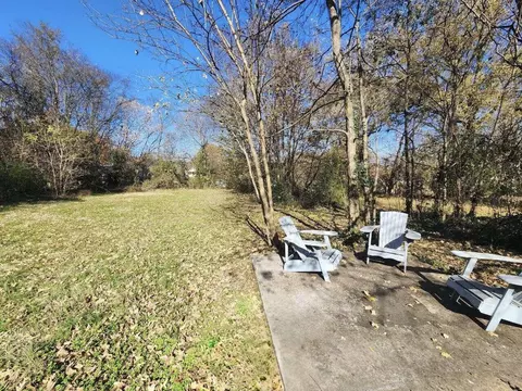 Exterior - 114 Spruce St, Murray, KY 42071 photo 5 of 9