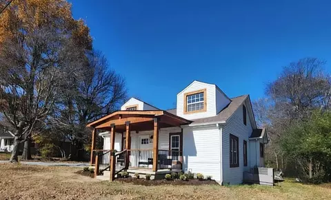 114 Spruce St, Murray, KY 42071