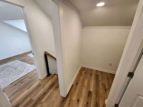 Entry Way - 114 Spruce St, Murray, KY 42071 photo 6 of 7