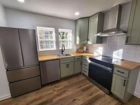 Kitchen - 114 Spruce St, Murray, KY 42071 photo 1 of 1
