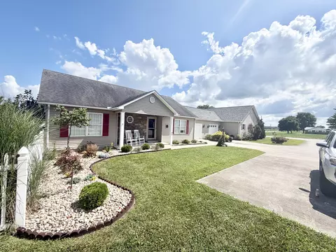 24 Sara Ln, Tollesboro, KY 41189