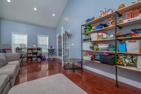 Entry Way - 37 Grayson Dr, Morehead, KY 40351 photo 2 of 2