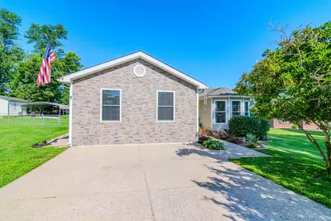 1667 Old Frankfort Rd, Lawrenceburg, KY 40342