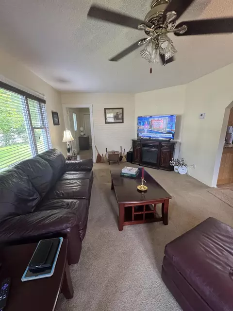 Living - 358 E Main St, Lynch, KY 40855 photo 1 of 1