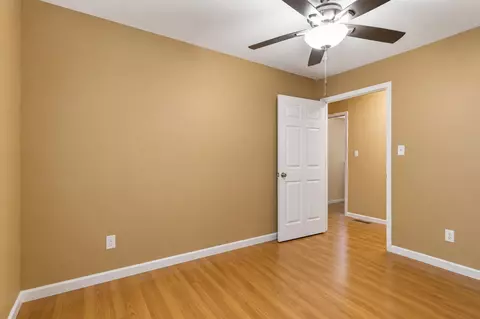 Bedroom - 1716 Liberty Rd, Eubank, KY 42567 photo 6 of 15