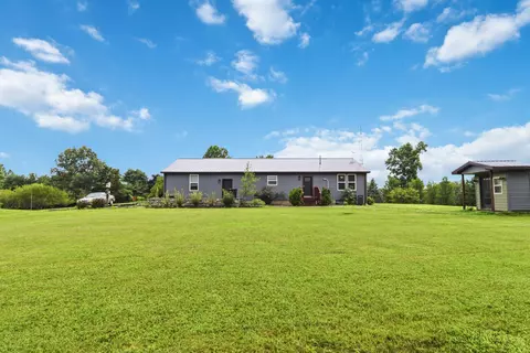 Exterior - 1716 Liberty Rd, Eubank, KY 42567 photo 4 of 6