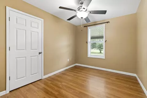 Bedroom - 1716 Liberty Rd, Eubank, KY 42567 photo 15 of 15