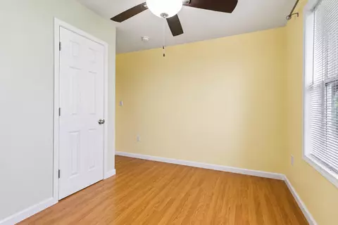 Bedroom - 1716 Liberty Rd, Eubank, KY 42567 photo 3 of 15