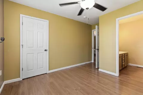 Bedroom - 1716 Liberty Rd, Eubank, KY 42567 photo 8 of 15
