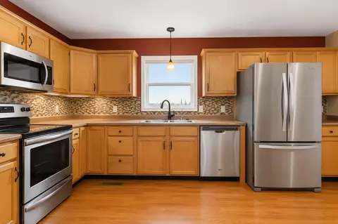 Kitchen - 1716 Liberty Rd, Eubank, KY 42567 photo 2 of 4