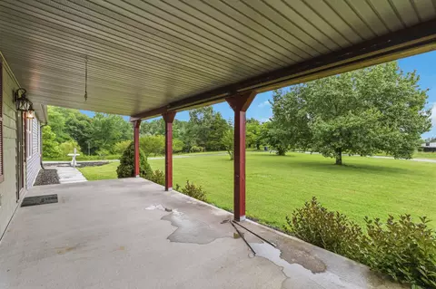 Exterior - 1716 Liberty Rd, Eubank, KY 42567 photo 3 of 6