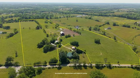 6236 Mccowans Ferry Rd, Versailles, KY 40383