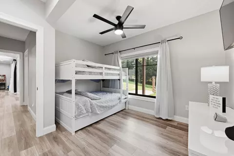 Bedroom - 975 Lakeside Dr, Lancaster, KY 40444 photo 5 of 5