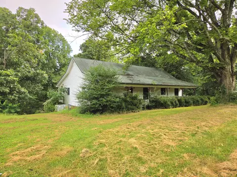 642 Oakley Rd, Benton, KY 42025