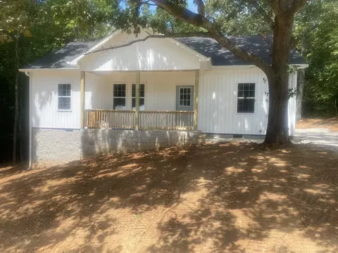 220 Christopher Dr, Cadiz, KY 42211