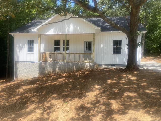 220 Christopher Dr, Cadiz, KY 42211