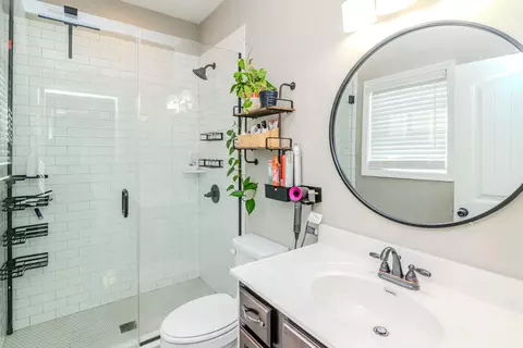 Bath - 103 Sequoia Bend Ct, Georgetown, KY 40324 photo 1 of 4