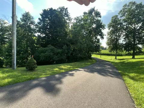 11 Cherry Loop Loop, Jamestown, KY 42629 photo 2