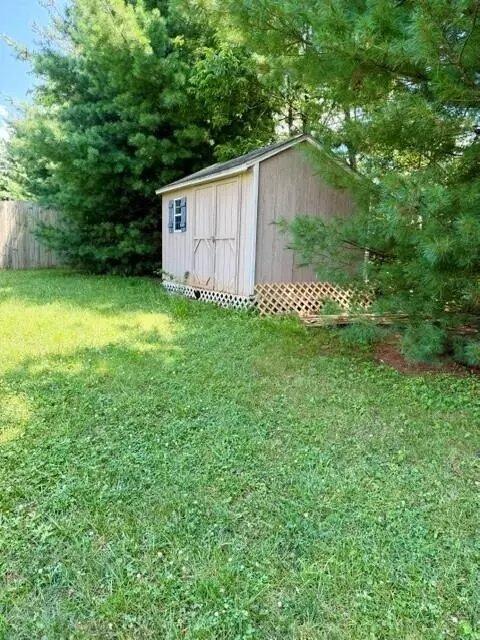 Exterior - 117 Cabot Pl, Georgetown, KY 40324 photo 3 of 9