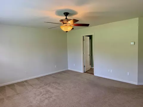 Living - 117 Cabot Pl, Georgetown, KY 40324 photo 5 of 6
